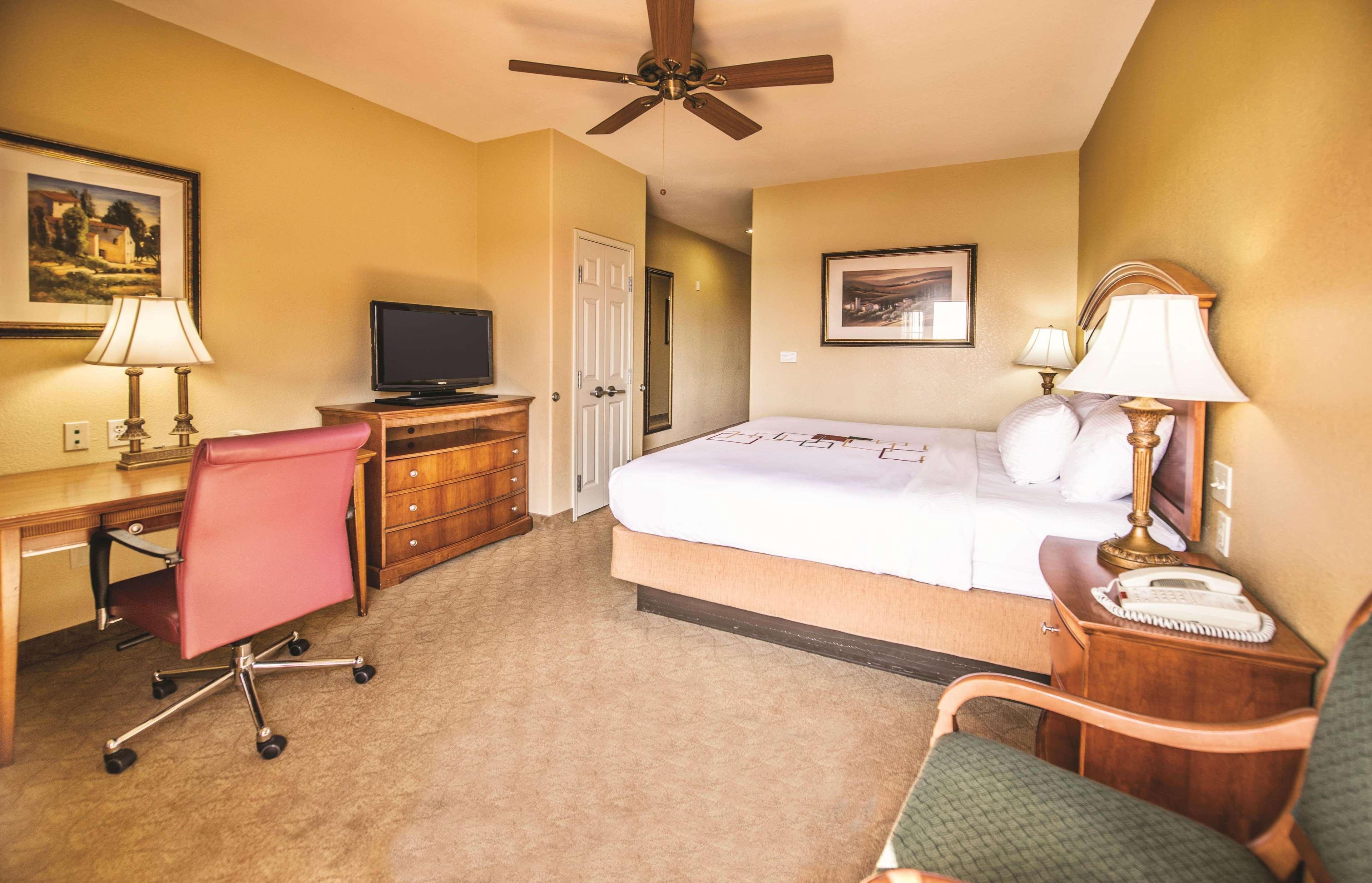 La Quinta By Wyndham Marble Falls Exteriör bild