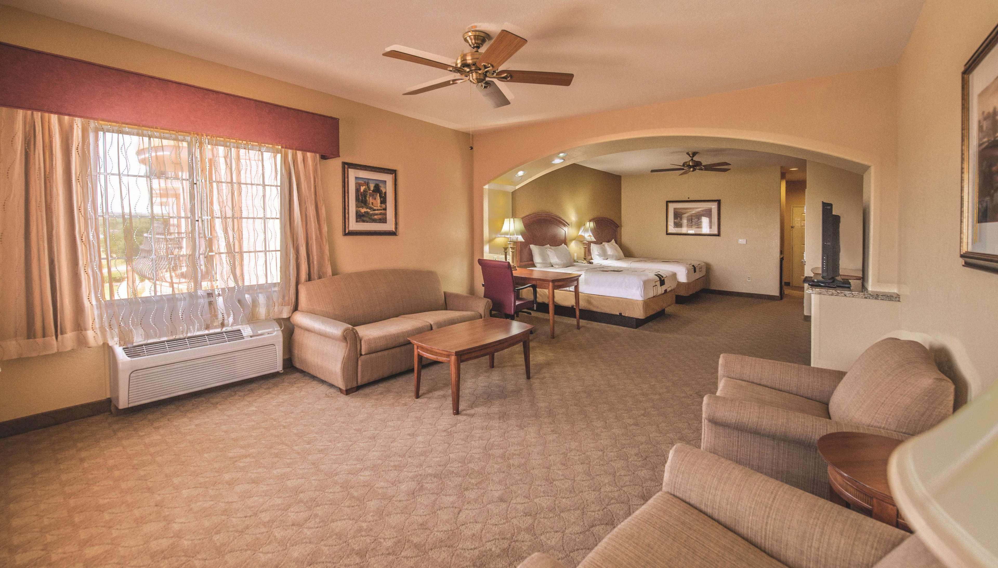 La Quinta By Wyndham Marble Falls Exteriör bild