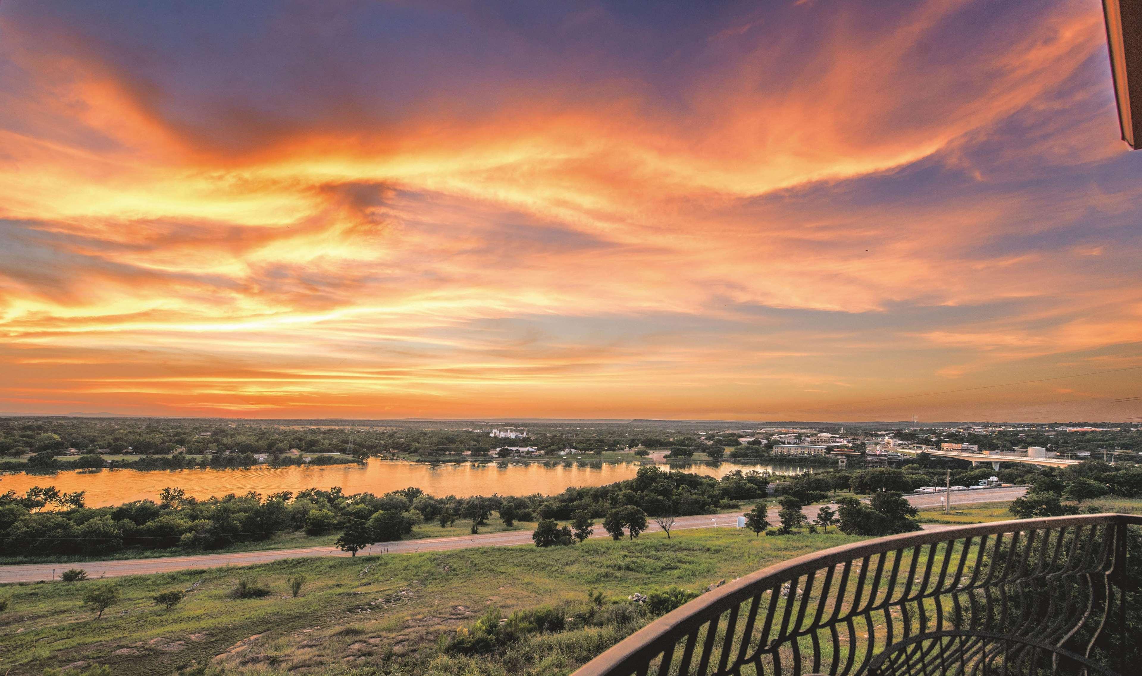 La Quinta By Wyndham Marble Falls Exteriör bild