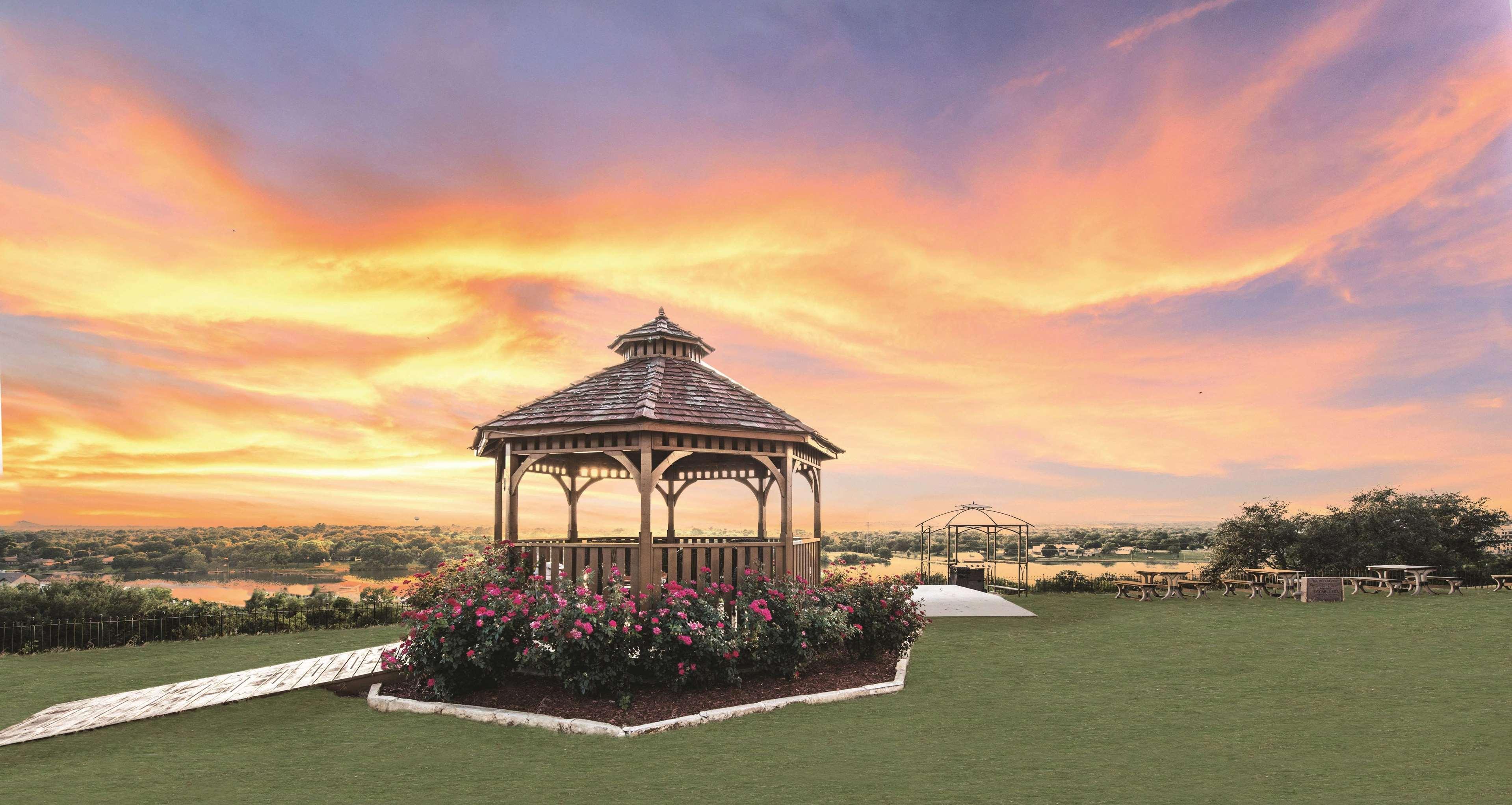 La Quinta By Wyndham Marble Falls Exteriör bild