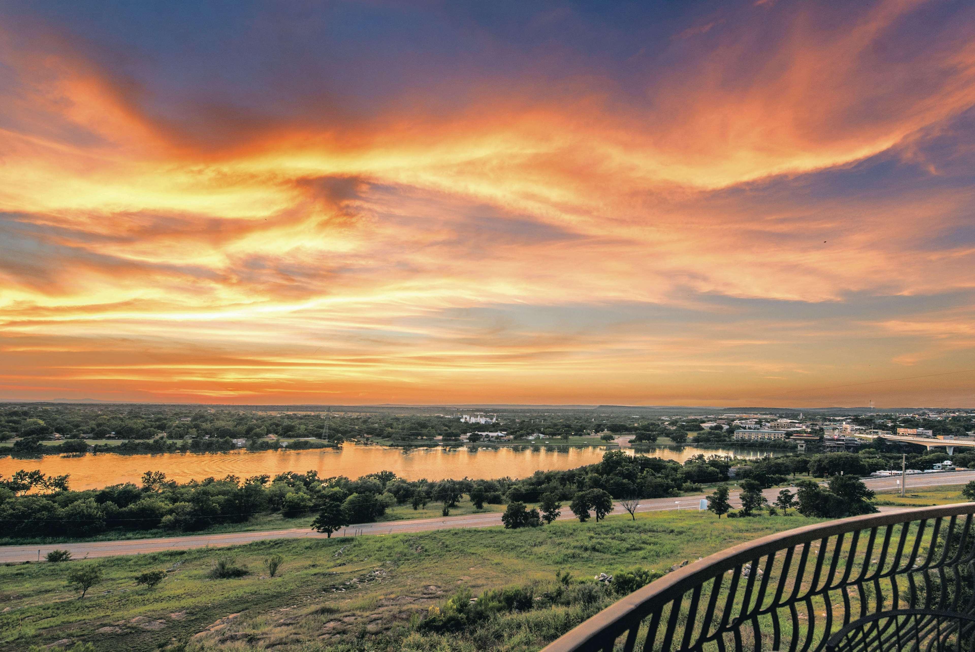 La Quinta By Wyndham Marble Falls Exteriör bild