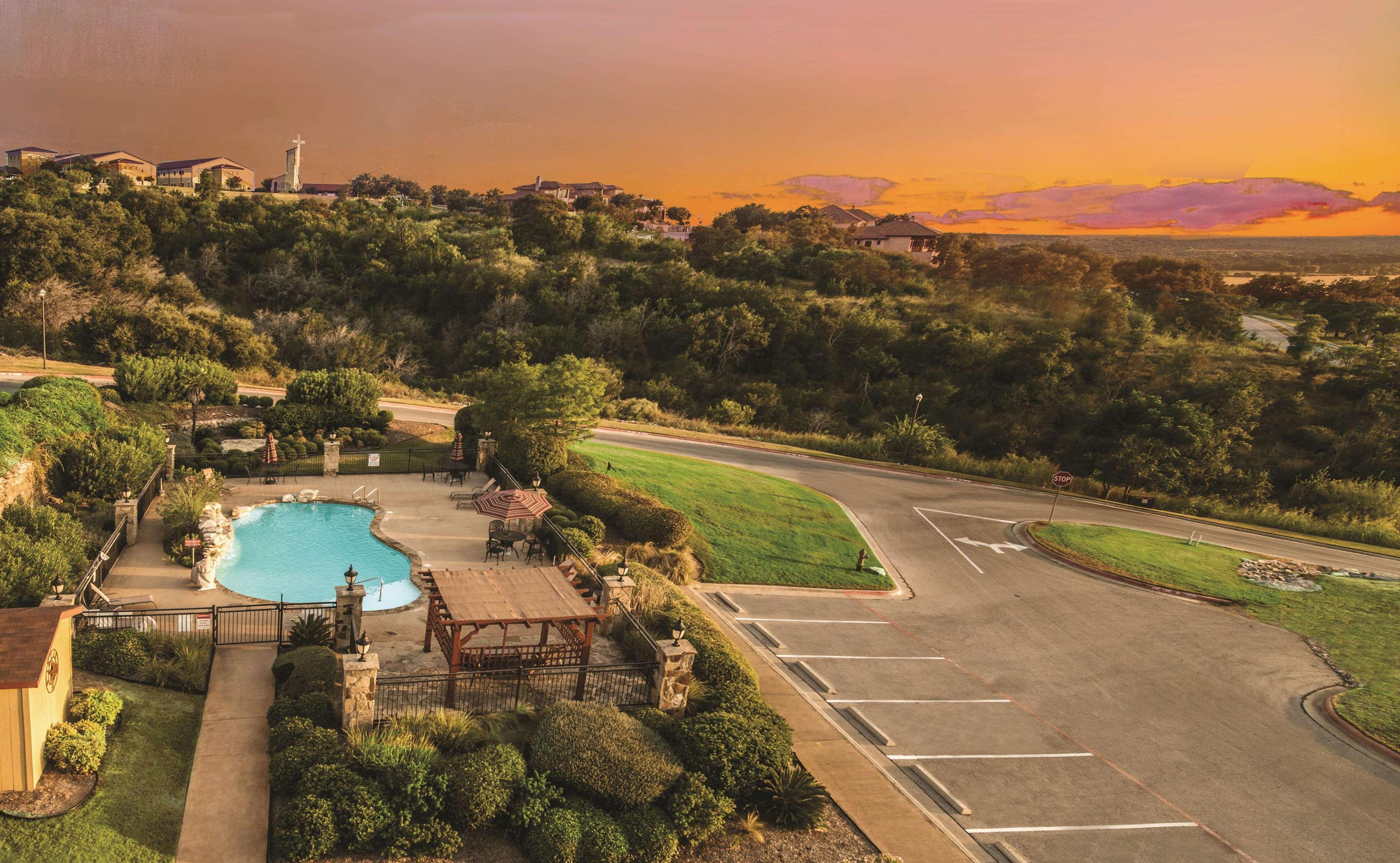 La Quinta By Wyndham Marble Falls Exteriör bild