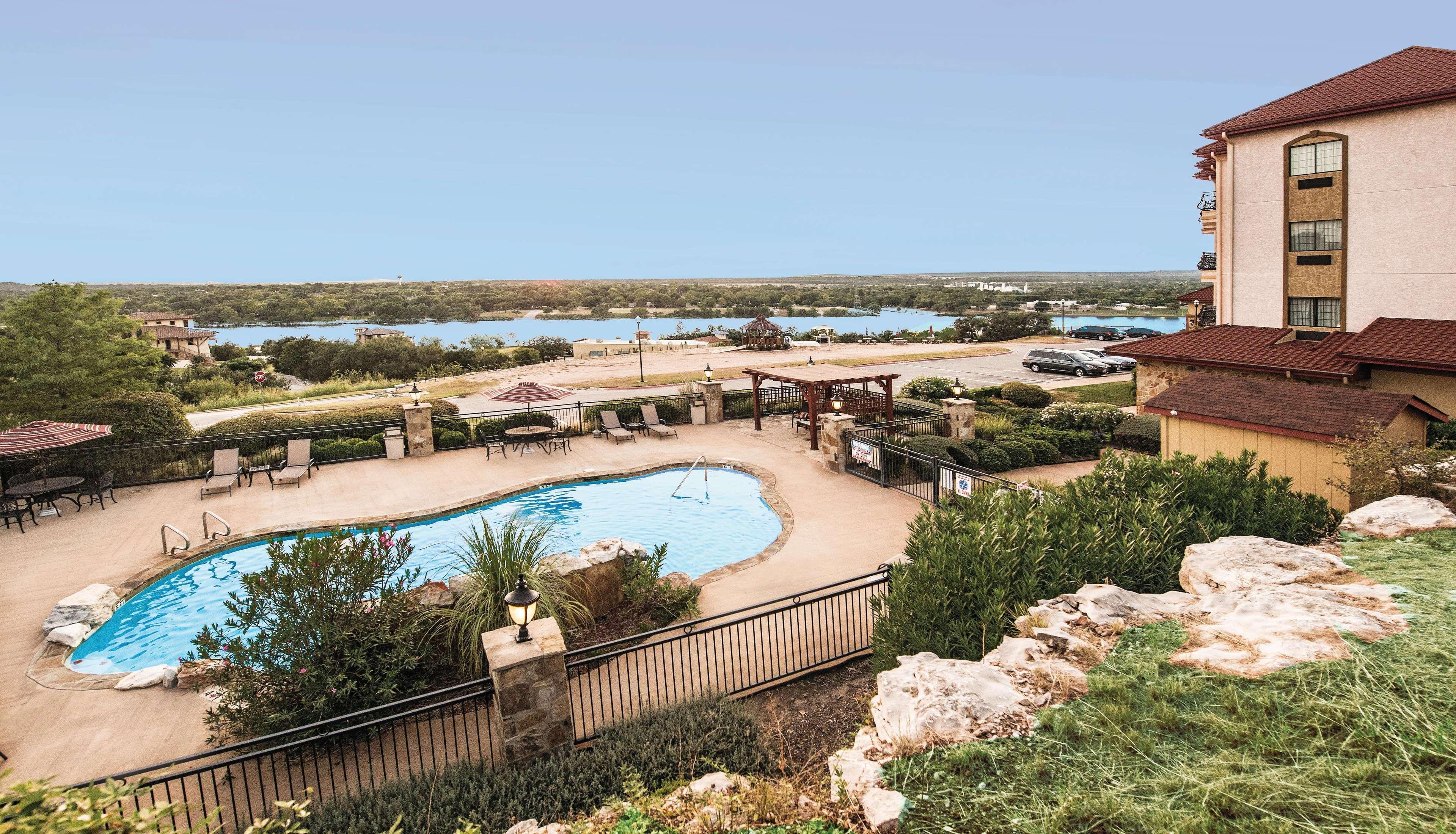 La Quinta By Wyndham Marble Falls Exteriör bild